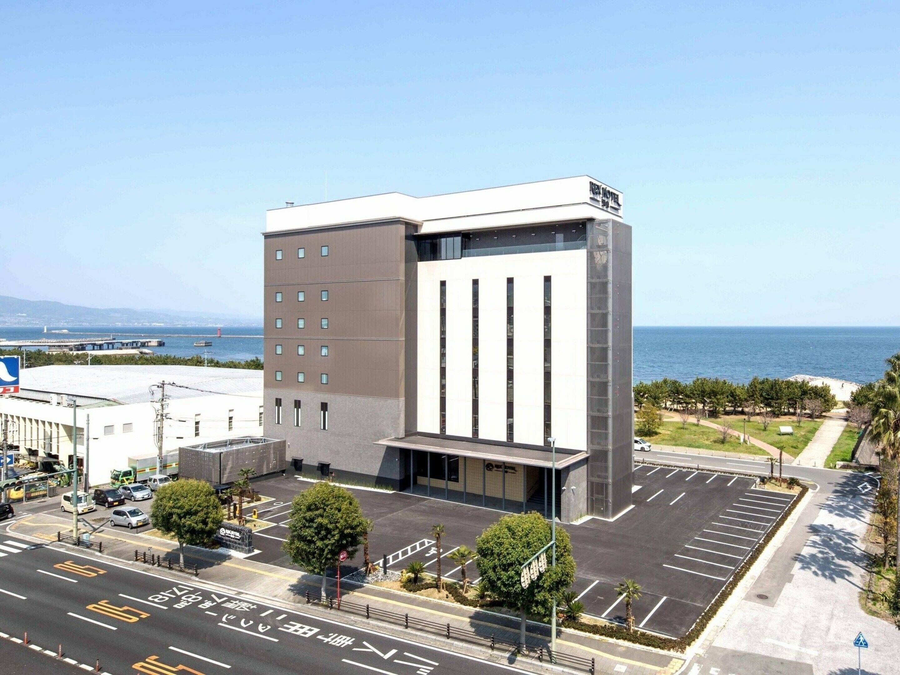 Where to Stay Near Hyotan Onsen: 3 Family Hotels in Beppu