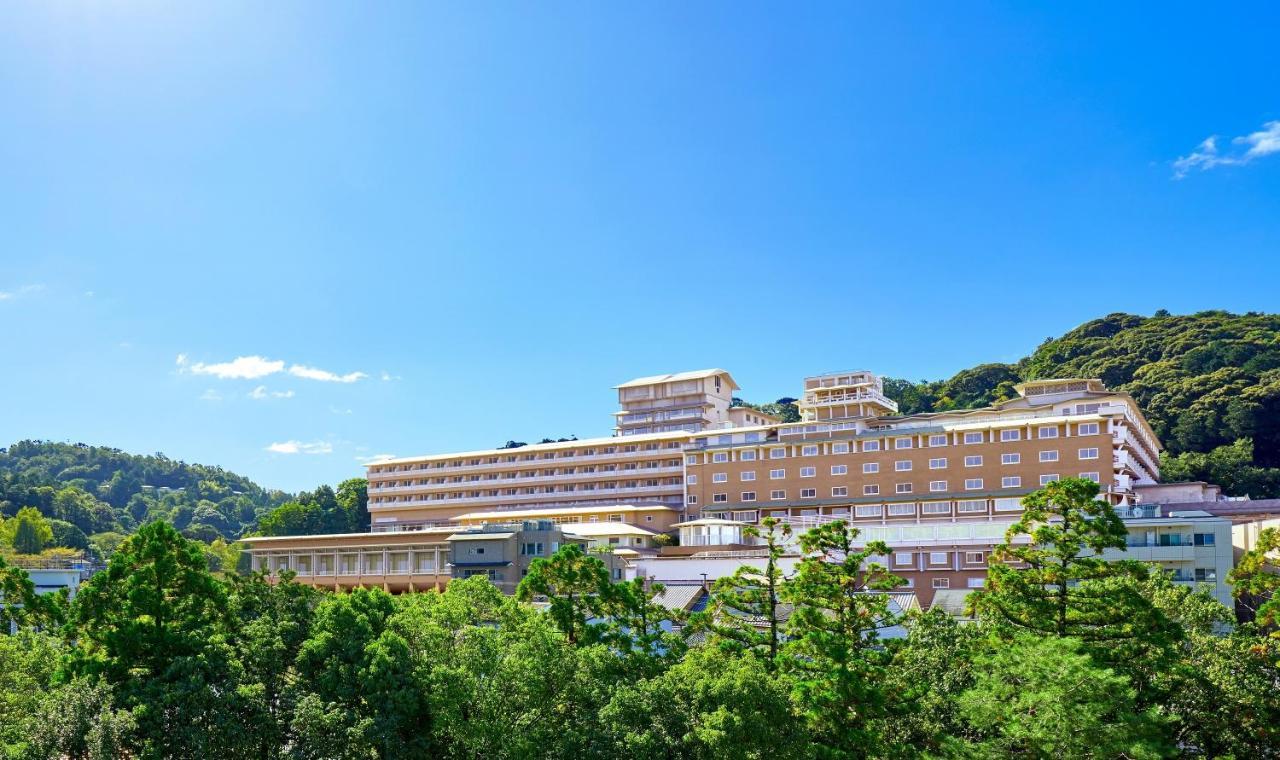 Staying in Higashiyama Ward: 6 Luxury Hotels Compared