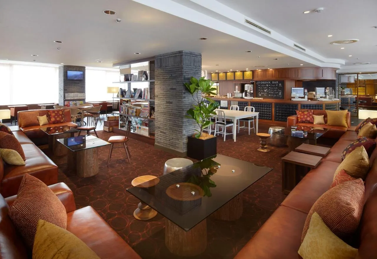 Where to Stay in Minato: 6 Best Airport Hotels in Tokyo